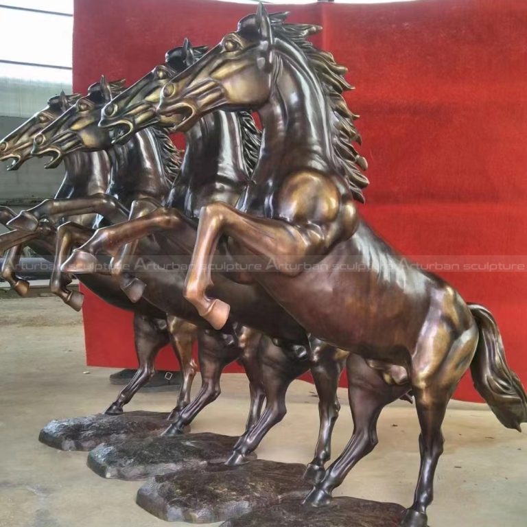 Life Size Horse Sculpture   717319c2a3d89f3a50b23f87ed3400e 768x768 