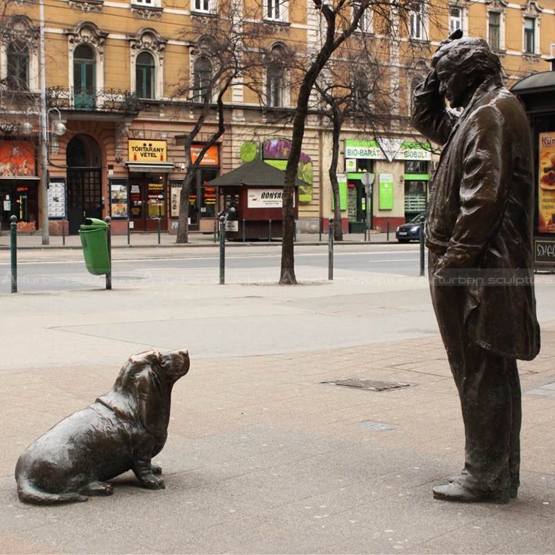 columbo and dog statue