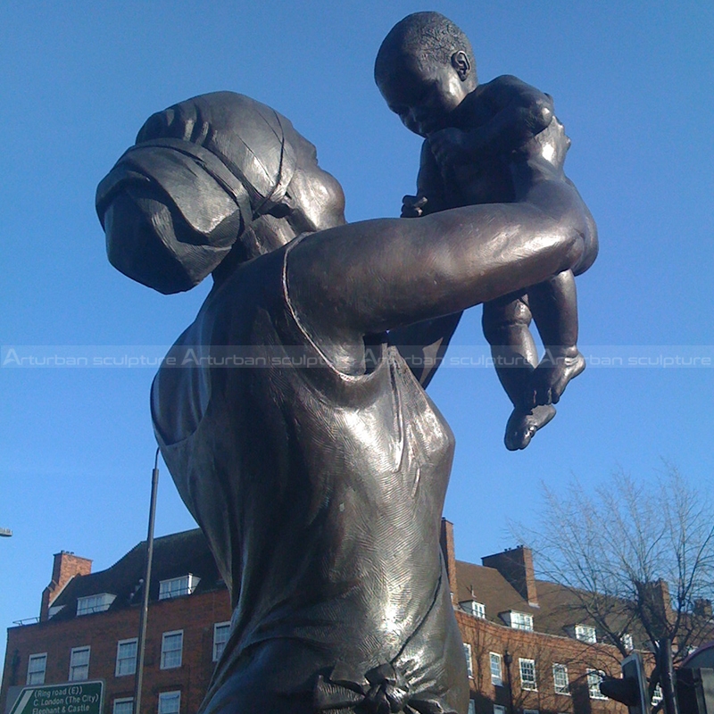 mother and baby sculpture