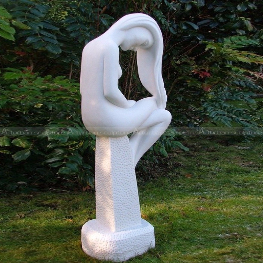 woman nude statue