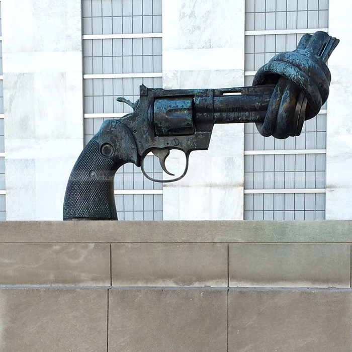 knotted gun sculpture