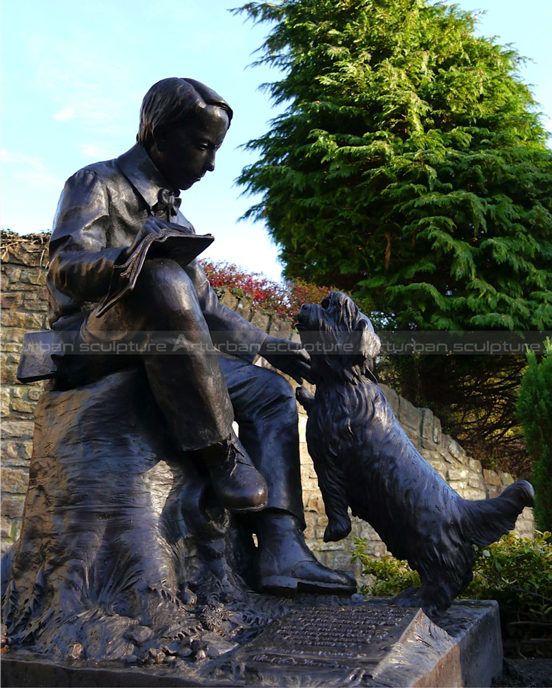 robert louis stevenson statue