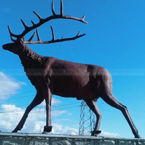 deer garden statues