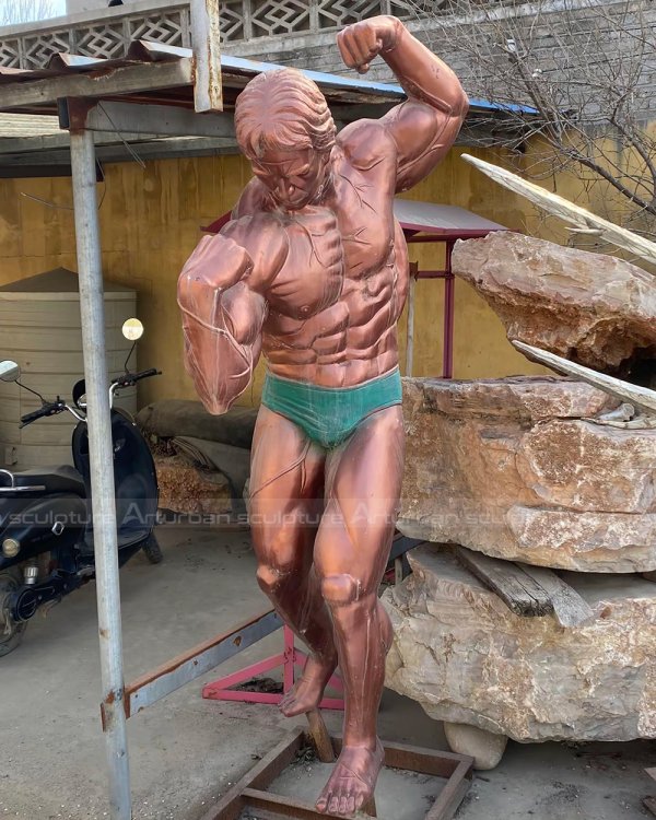 Dorian Yates Statue