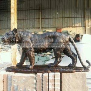 life size bronze tiger statue