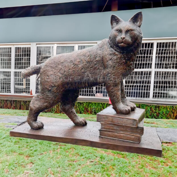 Bronze Lynx Statue