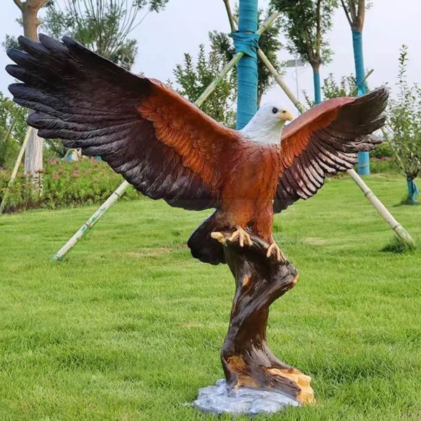 Outdoor Bald Eagle Statue