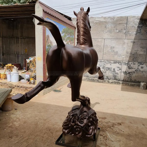 Horse Lawn Ornament