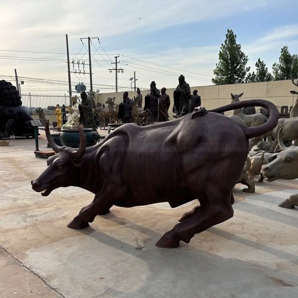 Wall Street Bull Sculpture