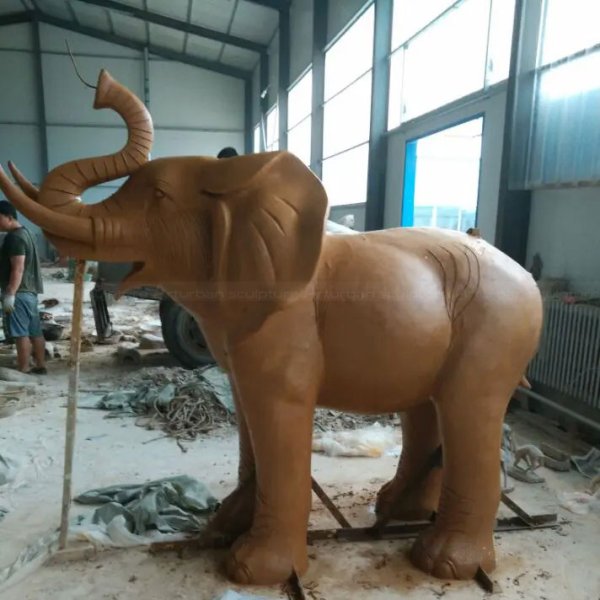 Elephant Statue Décor