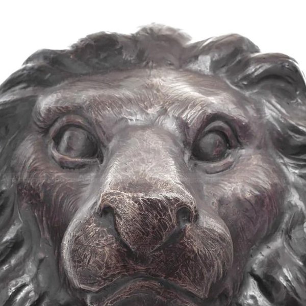 Lion Sitting Statue