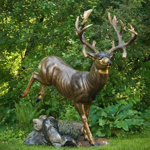 Big Rack Buck Deer Statue