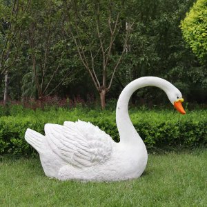 Swan Garden Sculpture