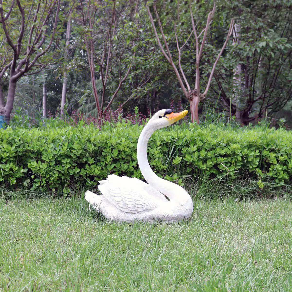 Swan Yard Ornament