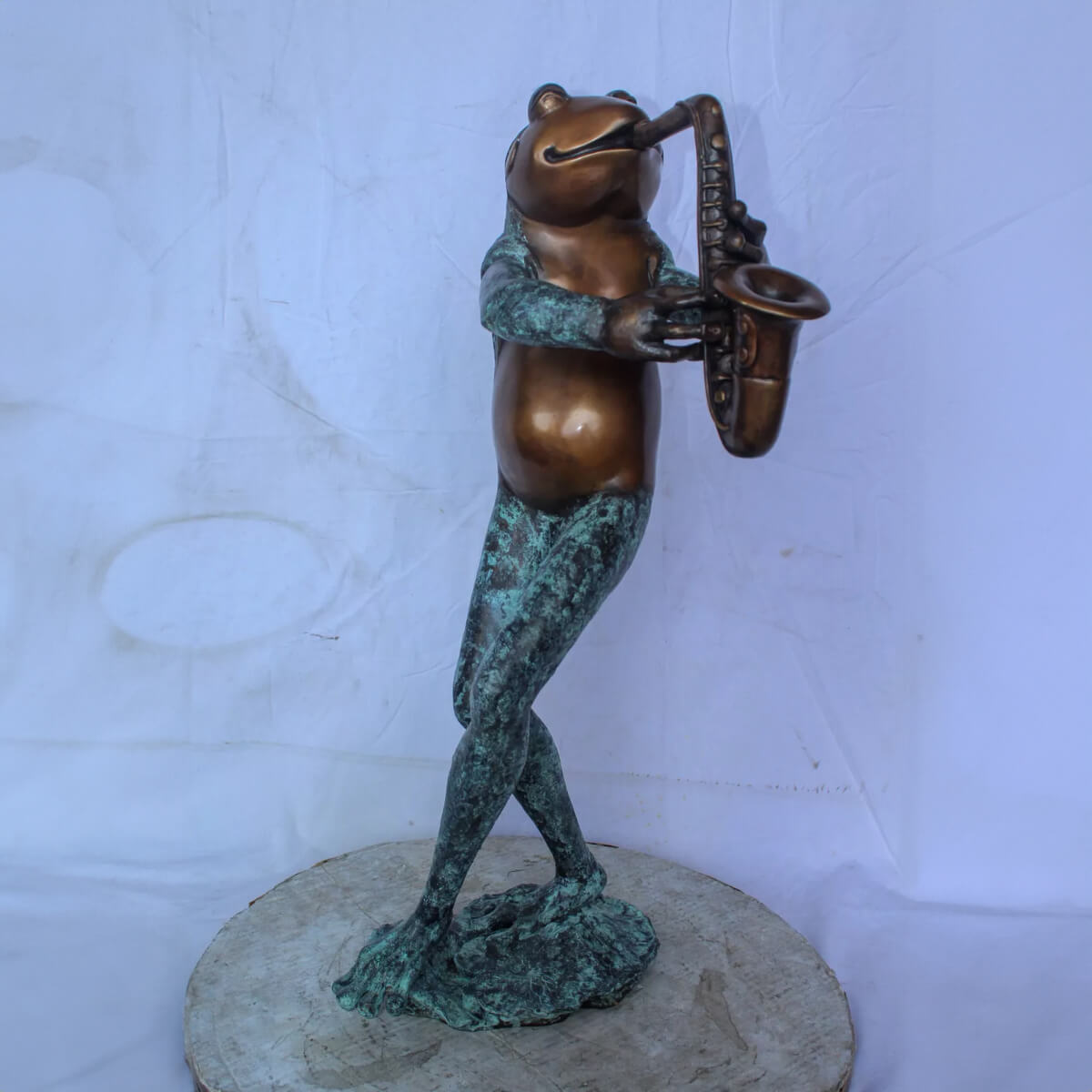 Musical Frog Statues