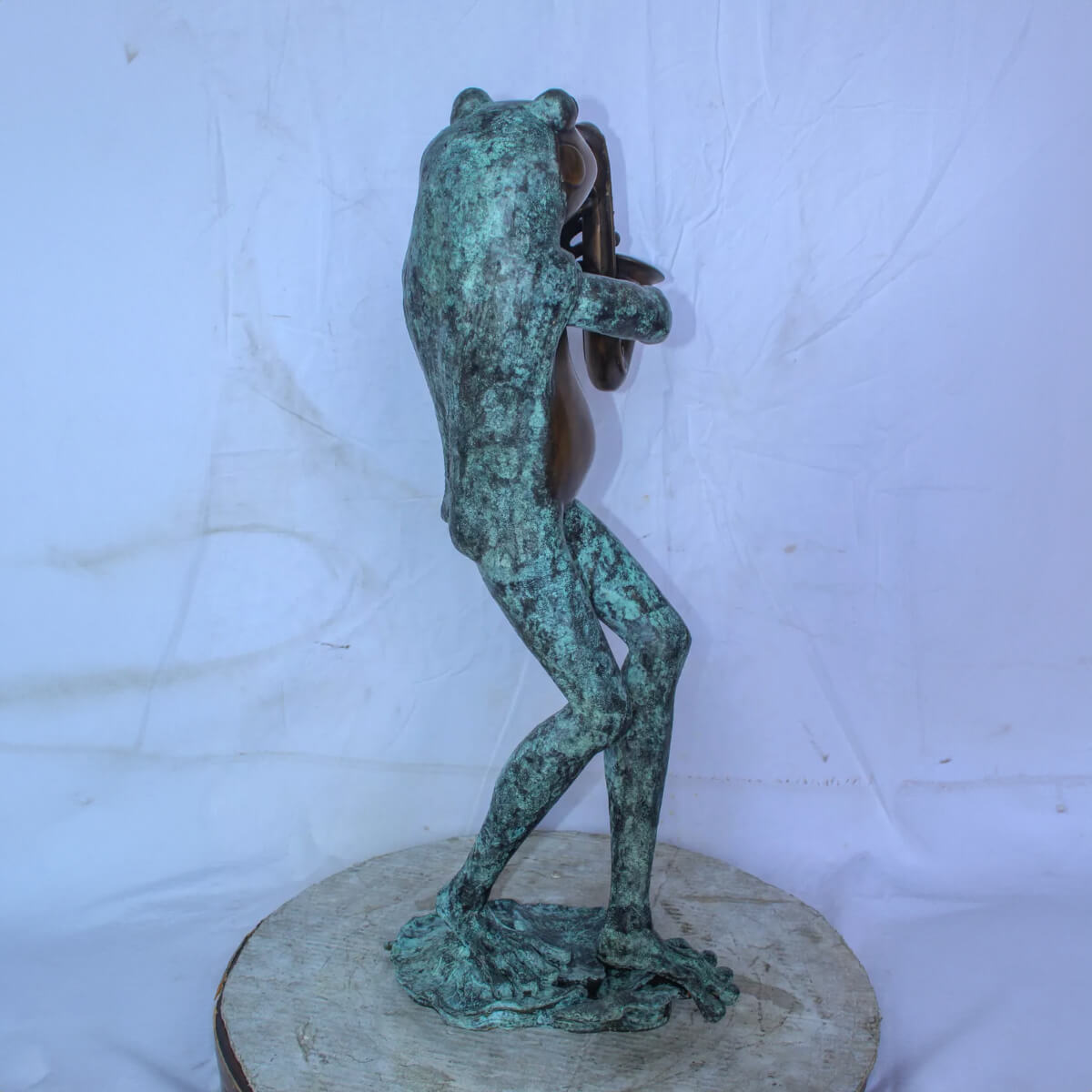 Musical Frog Statues