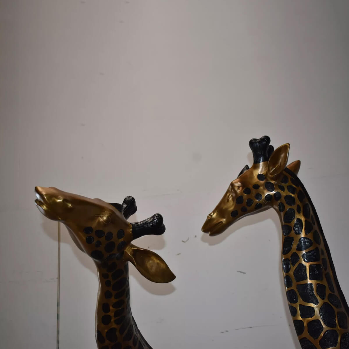 Standing Giraffe Statue